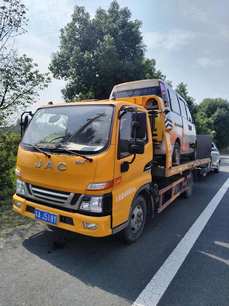 报废车处理不再愁 专业道路救援式服务，免费上门一站式办结